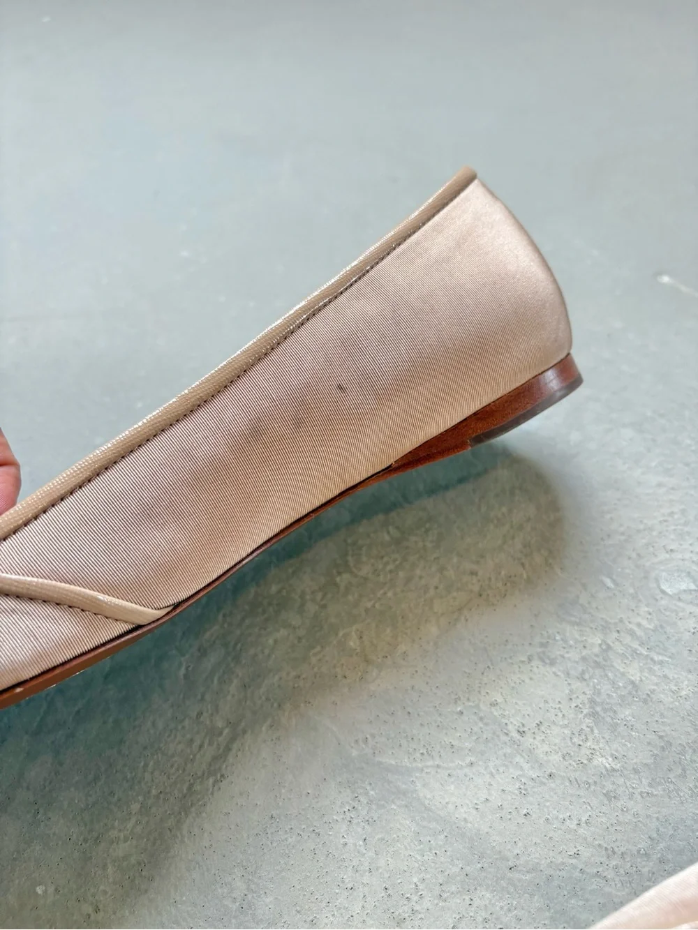 Tory Burch Bow Detail Flats in Neutral Beige Tan size 8.5
